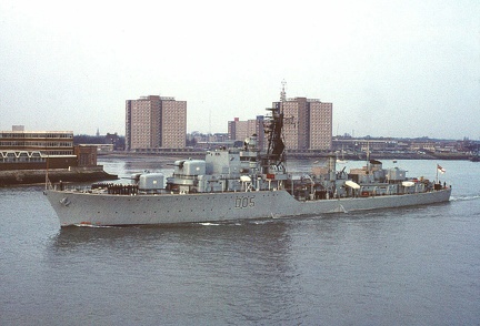 HMS DARING 3