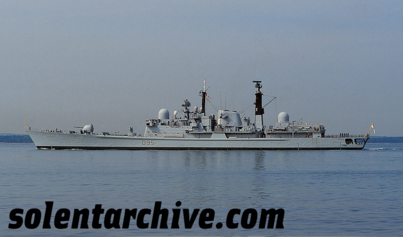 HMS MANCHESTER 4.JPG