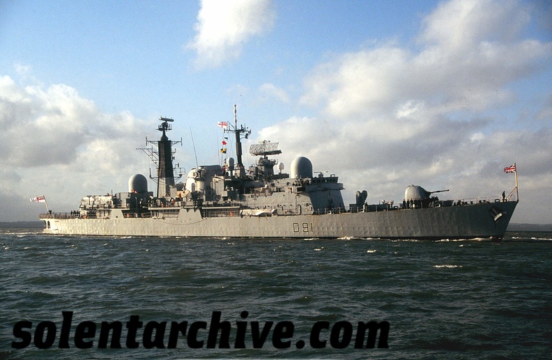 HMS NOTTINGHAM 11.jpg